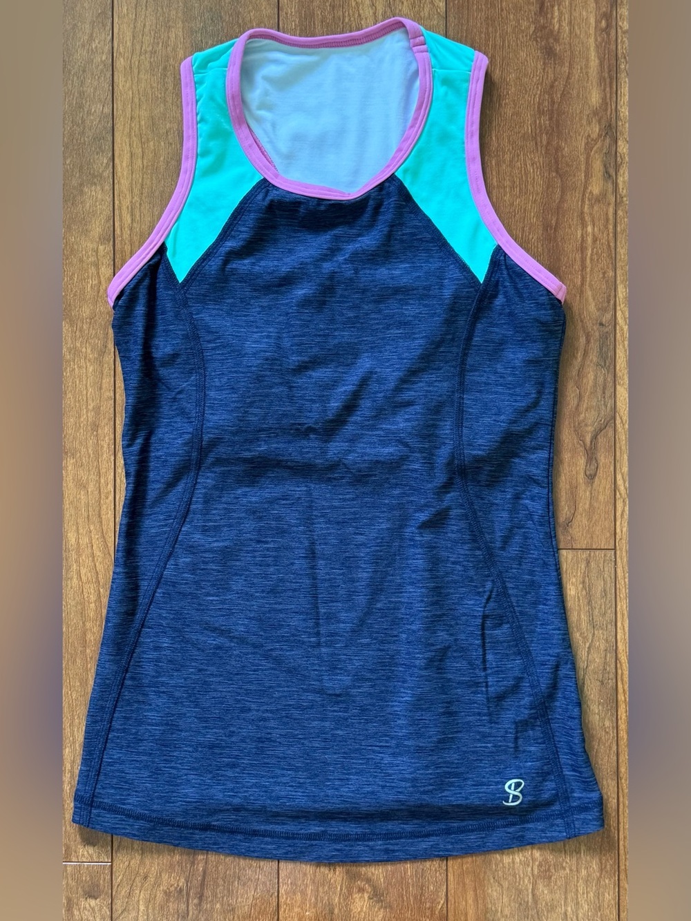 Sofibella Tennis Tank with Built-in Bra - Size XS